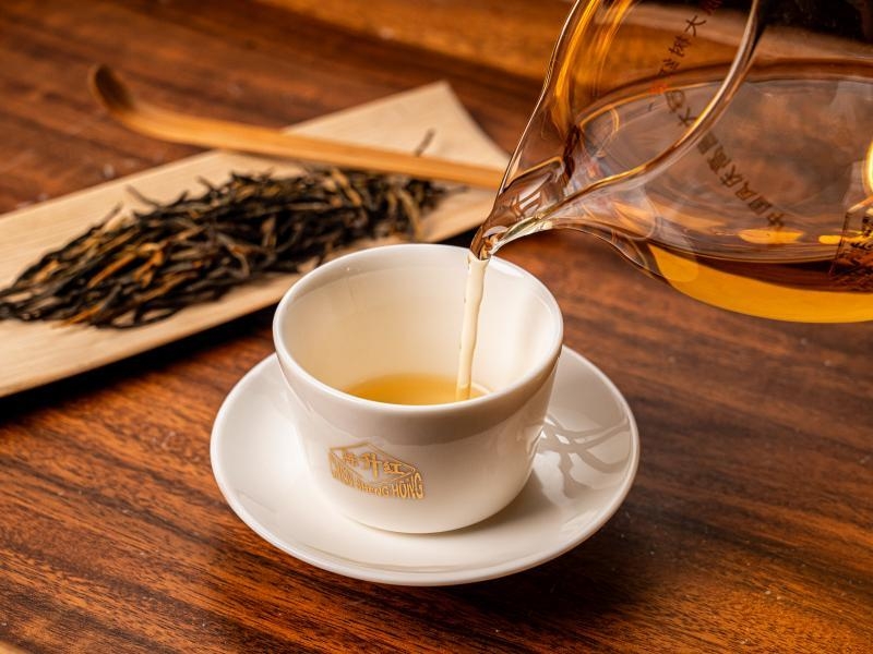 Элитный чай Сосновые иглы Дянь Хун2