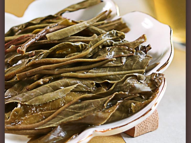 Пакетик чая пуэр