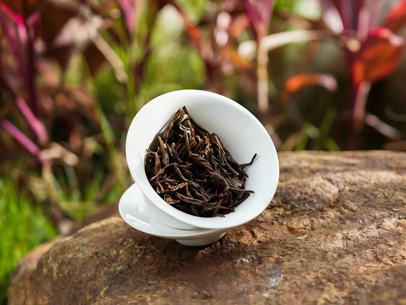 Дикий высокогорный теньхунский черный чай