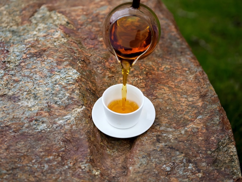 Дикий высокогорный теньхунский черный чай